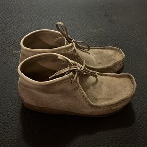 RARE Clarks Wallabee Boot Maple Suede